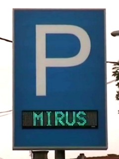 Parkol kijelz fnyjsggal (Budapest, Vci t)
